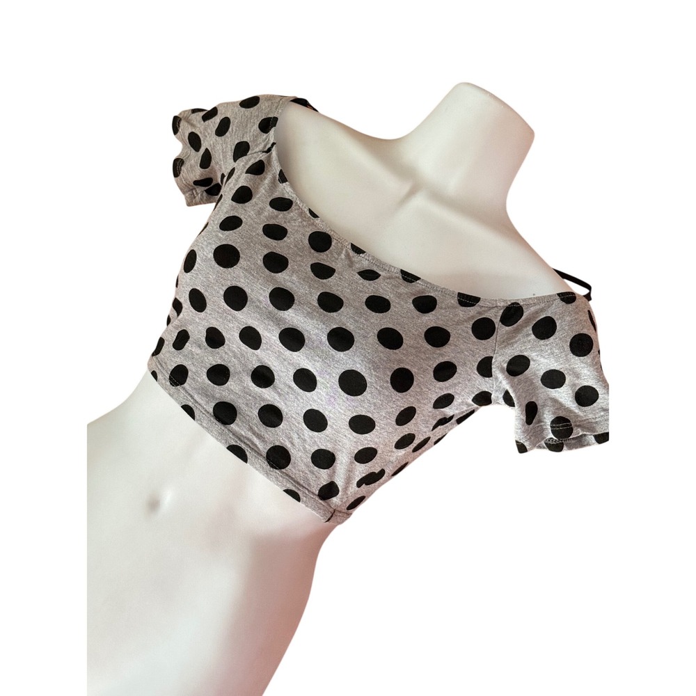Y2K 2000s style XXI Forever 21 Gray Black Polka Dot Off Shoulder Crop Top